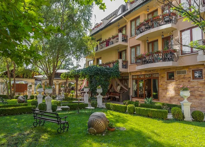 Family Gold Pearl (adults Only) Otel 3*