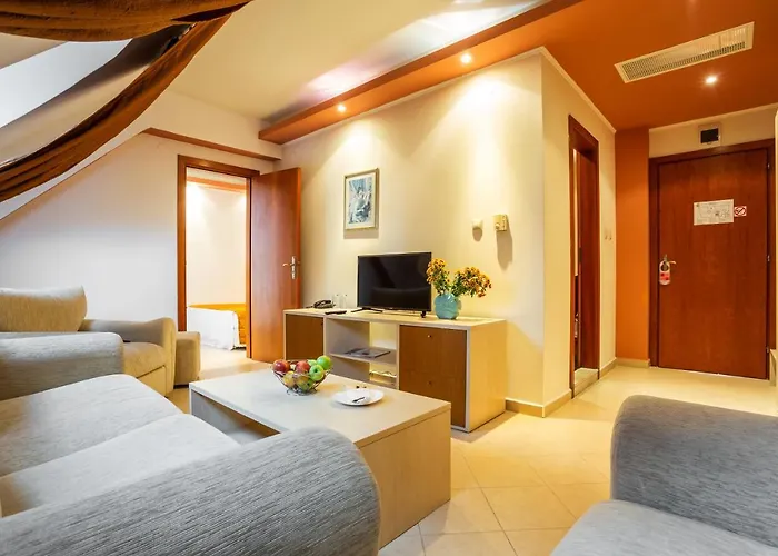 Otel Family Gold Pearl (adults Only)