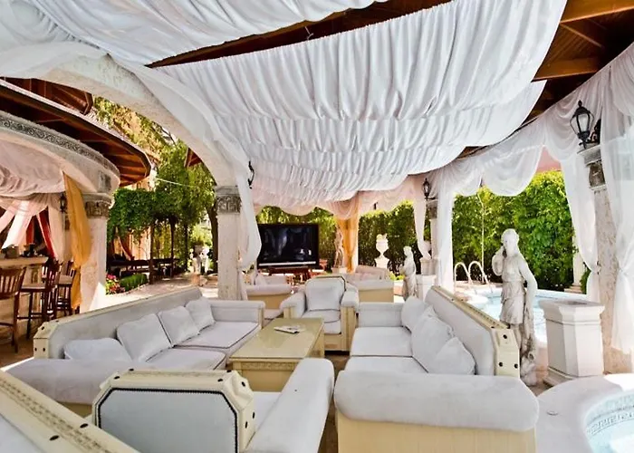 Family Gold Pearl (adults Only) Szálloda