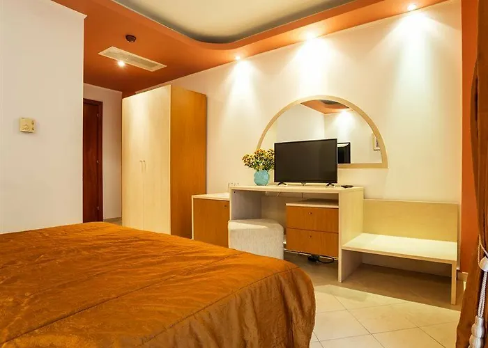 Family Gold Pearl (adults Only) 3* Napospart