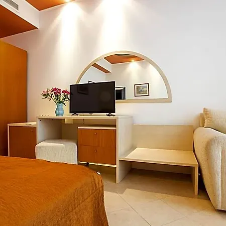 فندق Family Gold Pearl (adults Only) 3*