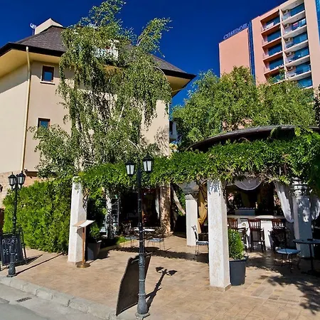 Family Gold Pearl (adults Only) Отель