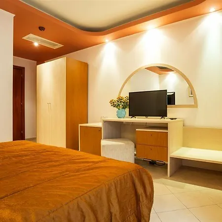 Family Gold Pearl (adults Only) 3* סאני ביץ'