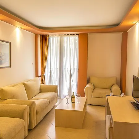 Хотел Family Gold Pearl (adults Only) 3*
