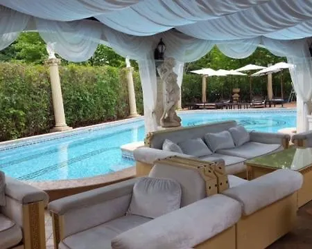 Family Gold Pearl (adults Only) Хотел