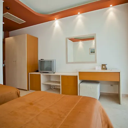 Хотел Family Gold Pearl (adults Only) 3*