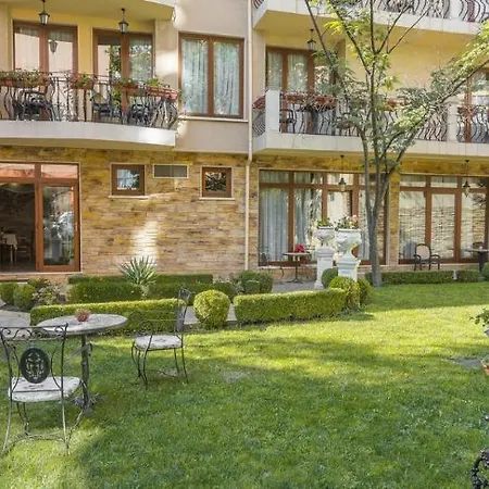Хотел Family Gold Pearl (adults Only) 3*
